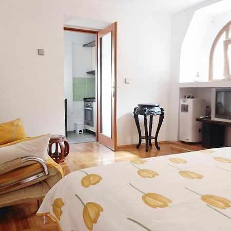 Apartment Veli Losinj 8029B Luaran gambar